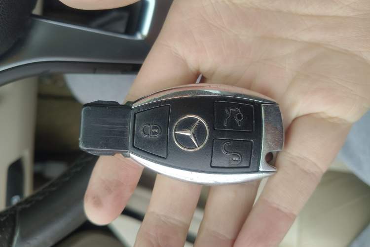Used Mercedes-Benz E-Class 2014 E 260 L Sport Edition Vehicle Key