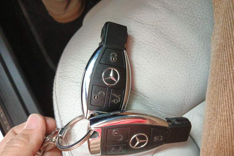 Used Mercedes-Benz E-Class 2014 Restyled E 300 L Sport Edition Vehicle Key