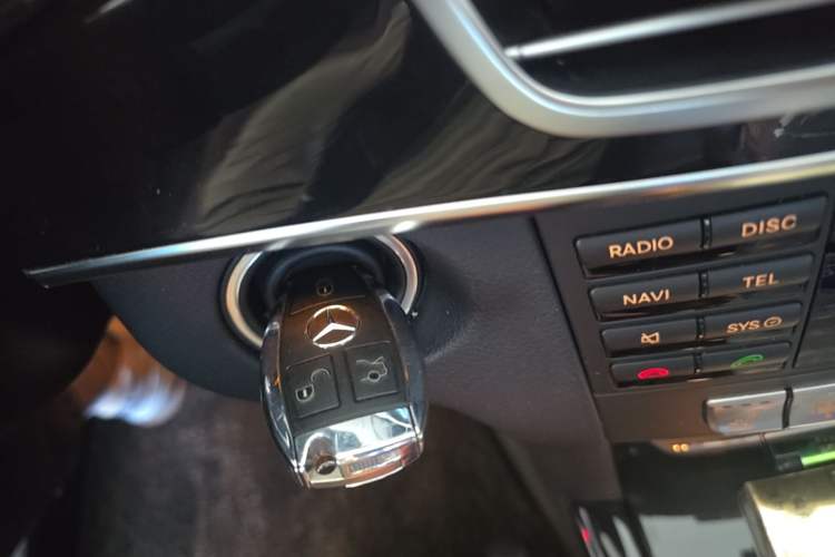 Used Mercedes-Benz E-Class 2014 Revised E 260 L Sport Luxury Edition Vehicle Key
