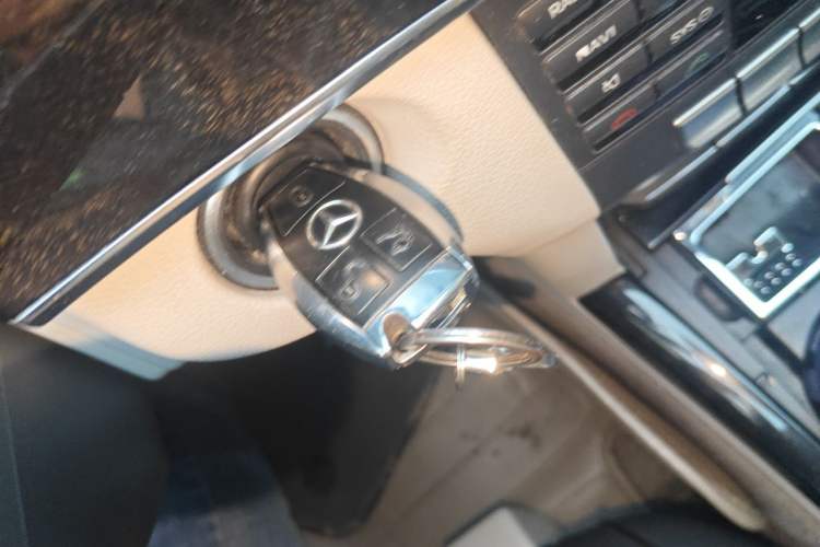 Used Mercedes-Benz E-Class 2014 E 260 L Sport Edition Vehicle Key