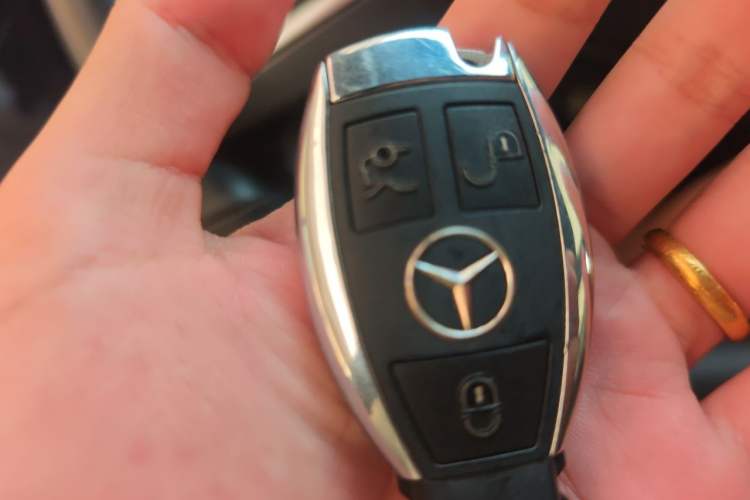 Used Mercedes-Benz E-Class 2014 E 300 L Vehicle Key