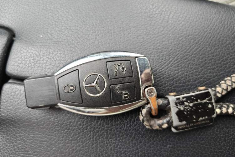Used Mercedes-Benz E-Class 2014 Restyled E 260 L Sport Edition Vehicle Key