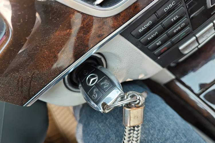 Used Mercedes-Benz E-Class 2014 E 260 L Luxury Model Vehicle Key