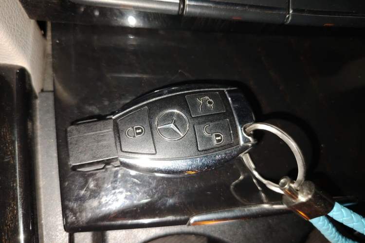 Used Mercedes-Benz E-Class 2014 E 260 L Sport Edition Vehicle Key