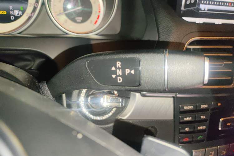 Used Mercedes-Benz E-Class 2014 E 260 Convertible Coupe Gear Lever