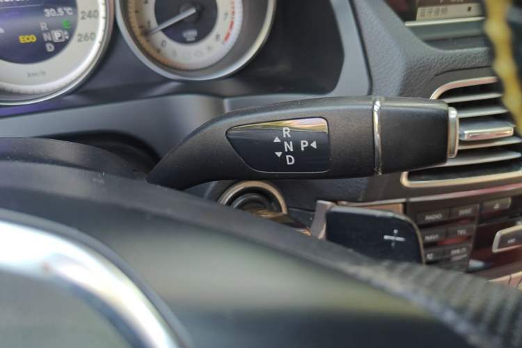 Used Mercedes-Benz E-Class 2014 E 200 Coupe Gear Lever