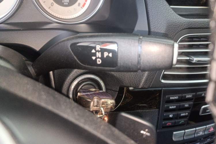 Used Mercedes-Benz E-Class 2014 E 200 Coupe Gear Lever
