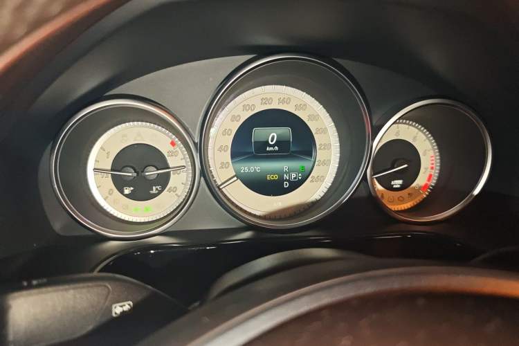 Used Mercedes-Benz E-Class 2014 Restyled E 260 L Sport Edition Instrument Cluster