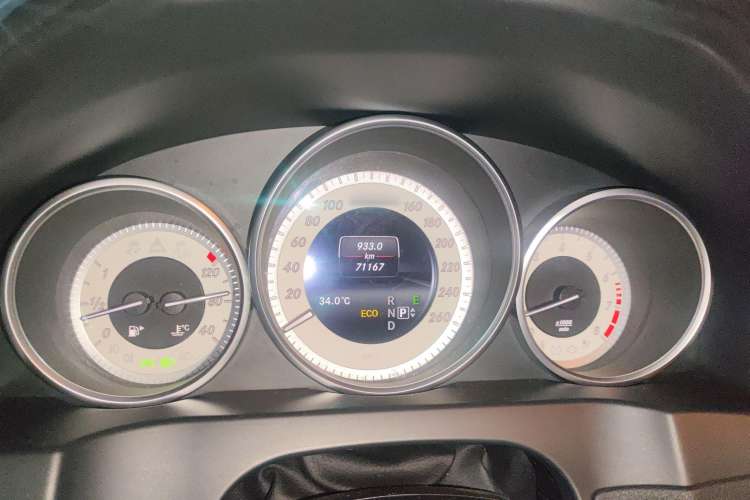 Used Mercedes-Benz E-Class 2014 E 260 Convertible Coupe Instrument Cluster
