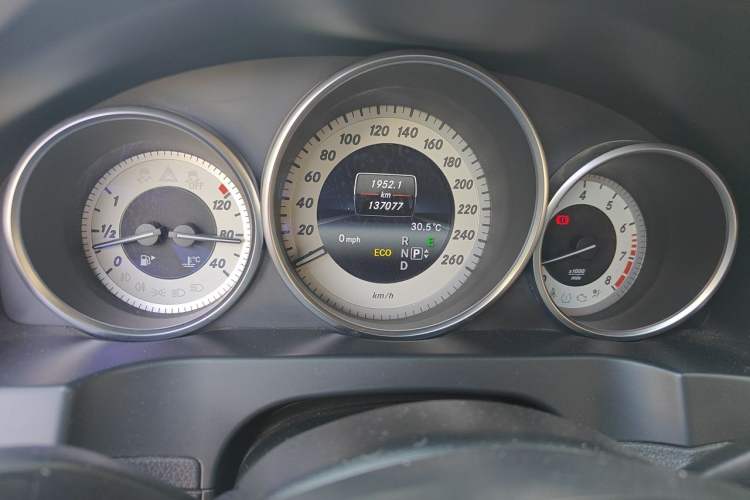 Used Mercedes-Benz E-Class 2014 E 200 Coupe Instrument Cluster