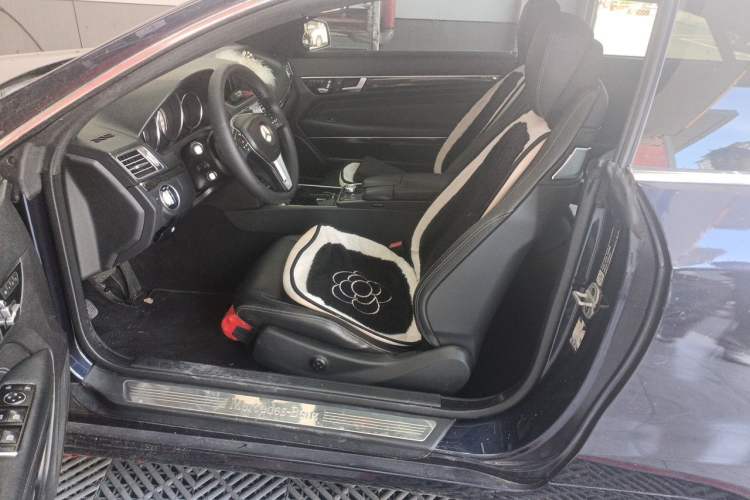 Used Mercedes-Benz E-Class 2014 E 200 Coupe Left Front Seat