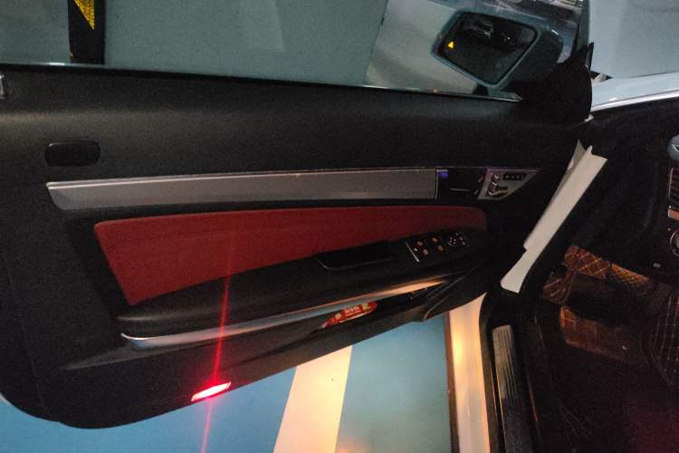 Used Mercedes-Benz E-Class 2014 E 260 Convertible Coupe Left Rear Door Interior