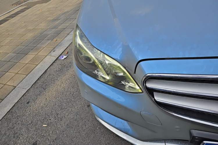 Used Mercedes-Benz E-Class 2014 E 300 L Sport Luxury Edition Right Front Headlight