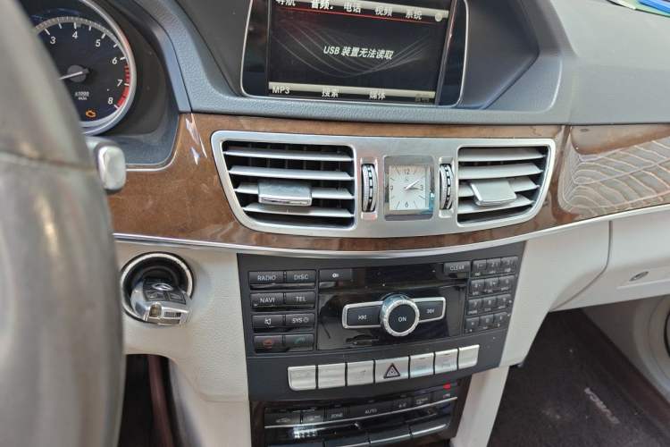 Used Mercedes-Benz E-Class 2014 E 260 L Sport Luxury Model Audio And AC Panel