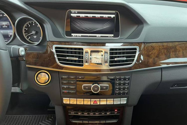 Used Mercedes-Benz E-Class 2014 E 300 L Audio And AC Panel