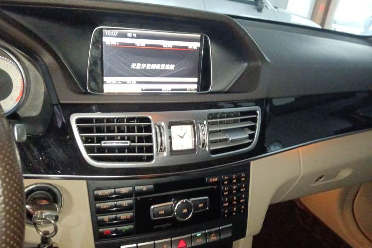 Used Mercedes-Benz E-Class 2014 Restyled E 260 L Sport Edition Audio And AC Panel