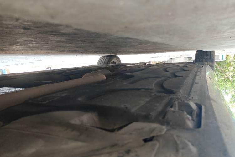 Used Mercedes-Benz E-Class 2014 E 260 L Sport Luxury Model Chassis Front Right