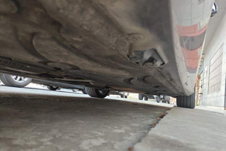 Used Mercedes-Benz E-Class 2014 E 260 L Sport Luxury Model Chassis Rear Right