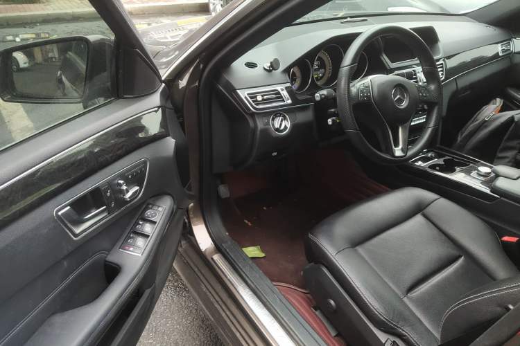 Used Mercedes-Benz E-Class 2014 Restyled E 260 L Sport Edition Driver Seat