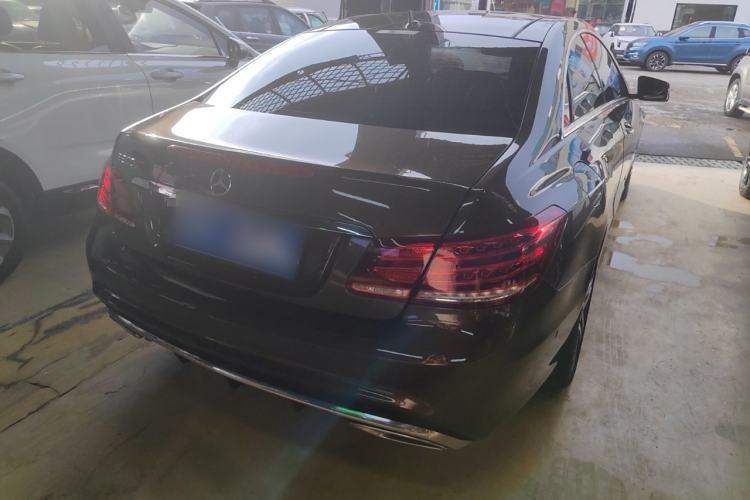 Used Mercedes-Benz E-Class 2014 E 200 Coupe Exterior 3