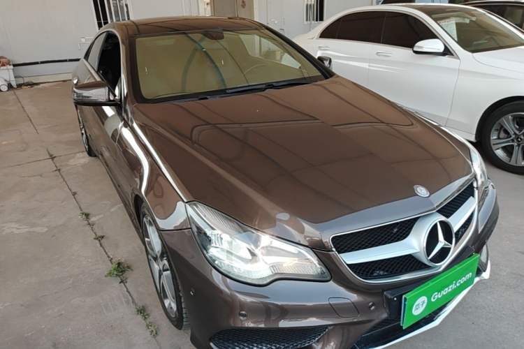 Used Mercedes-Benz E-Class 2014 E 200 Coupe Front Right 45 Deg