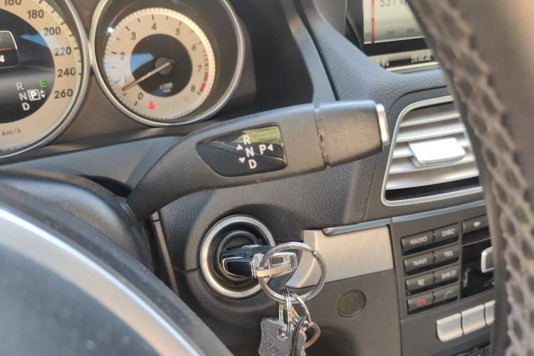 Used Mercedes-Benz E-Class 2014 E 260 Coupe Gear Lever