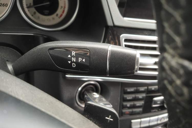 Used Mercedes-Benz E-Class 2014 Restyled E 260 L Sport Edition Gear Lever