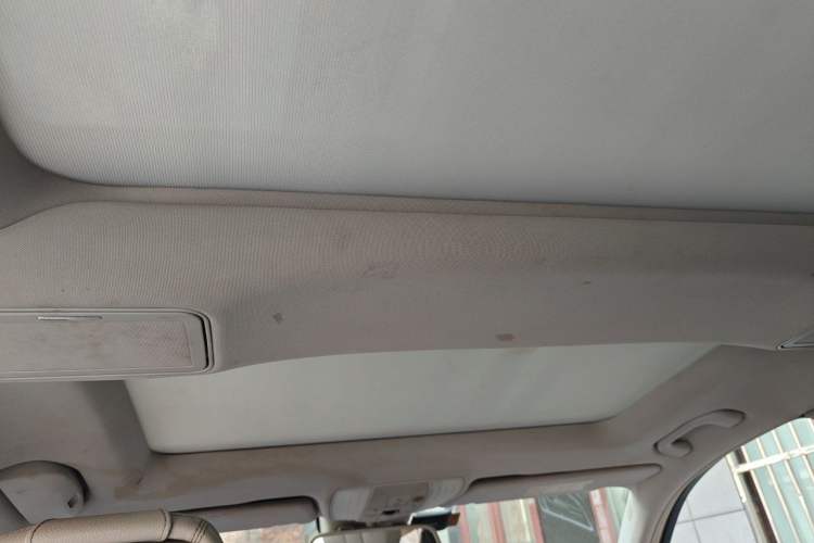 Used Mercedes-Benz E-Class 2014 E 260 L Sport Luxury Model Headliner