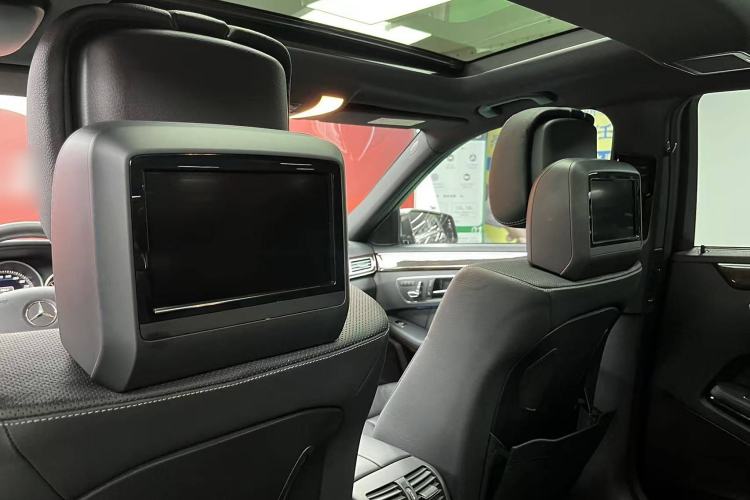 Used Mercedes-Benz E-Class 2014 E 300 L Interior 10