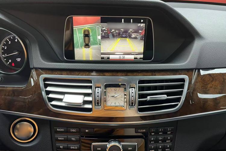 Used Mercedes-Benz E-Class 2014 E 300 L Interior 5