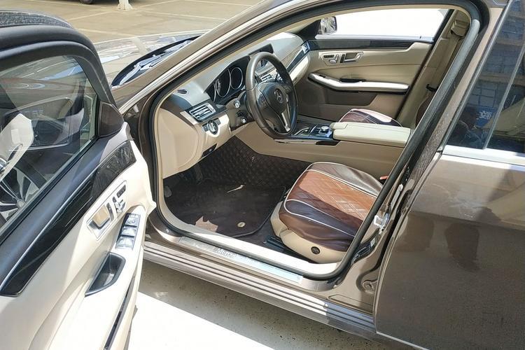 Used Mercedes-Benz E-Class 2014 E 260 L Sport Edition Interior 6