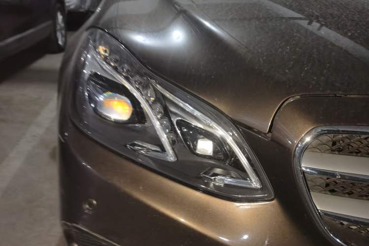Used Mercedes-Benz E-Class 2014 E 260 L Sport Luxury Model Right Front Headlight