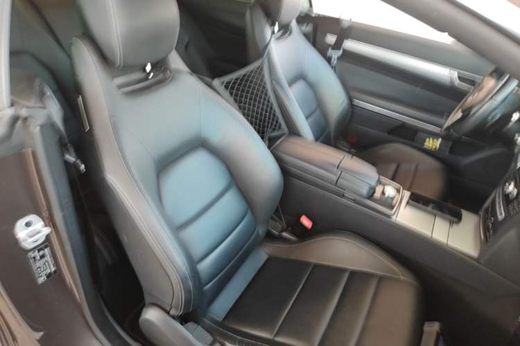 Used Mercedes-Benz E-Class 2014 E 200 Coupe Right Front Seat