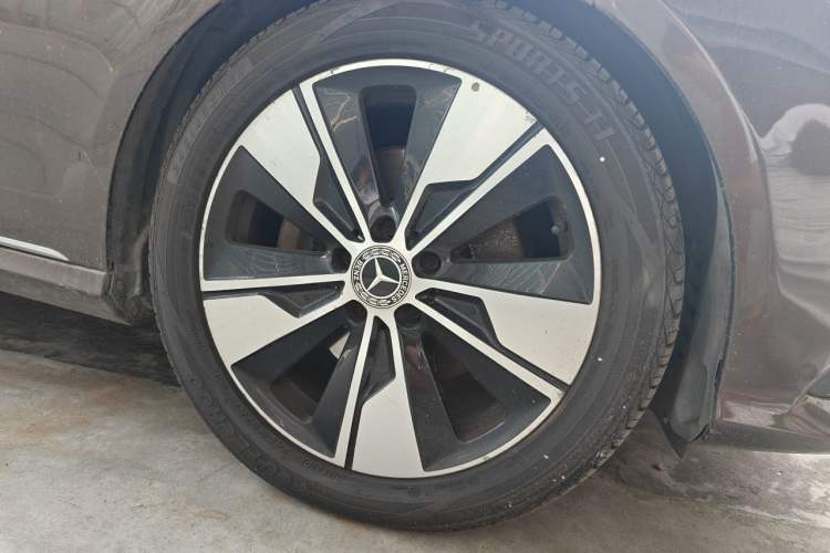Used Mercedes-Benz E-Class 2014 E 260 L Sport Luxury Model Right Front Wheel Hub