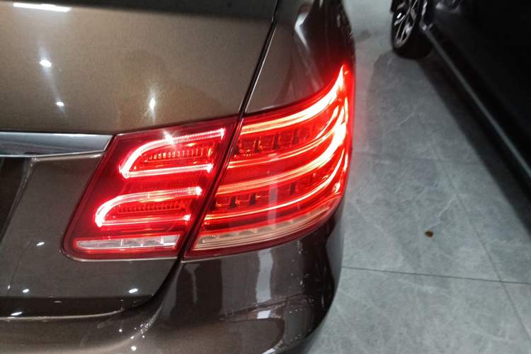 Used Mercedes-Benz E-Class 2014 Restyled E 260 L Sport Edition Right Rear Taillight