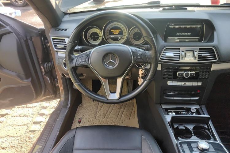 Used Mercedes-Benz E-Class 2014 E 260 Coupe Steering Wheel