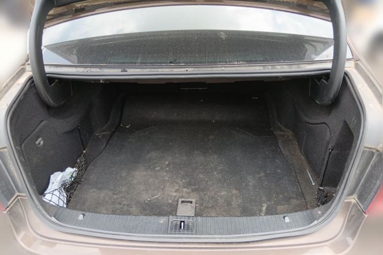 Used Mercedes-Benz E-Class 2014 E 400 L Hybrid Trunk
