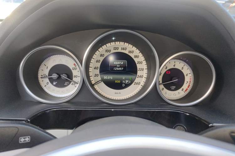 Used Mercedes-Benz E-Class 2014 E 260 L Sport Edition Instrument Cluster