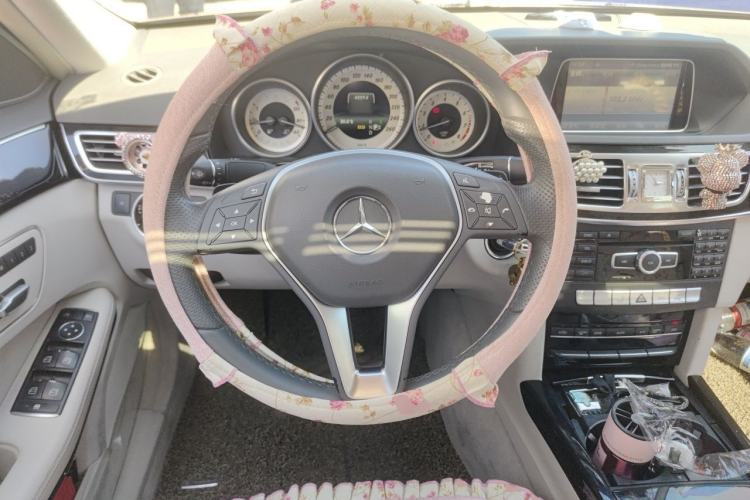 Used Mercedes-Benz E-Class 2014 E 260 L Sport Edition Steering Wheel