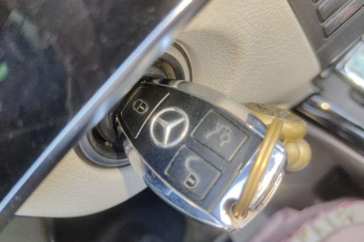 Used Mercedes-Benz E-Class 2014 E 260 L Sport Edition Vehicle Key