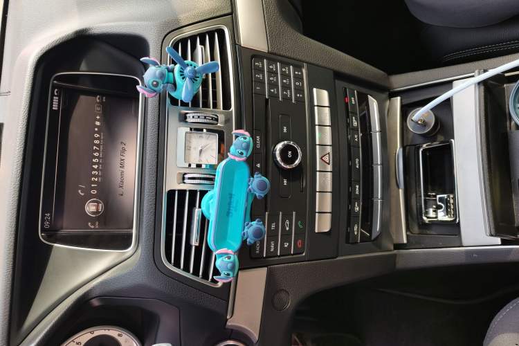 Used Mercedes-Benz E-Class 2014 E 200 Coupe Audio And AC Panel