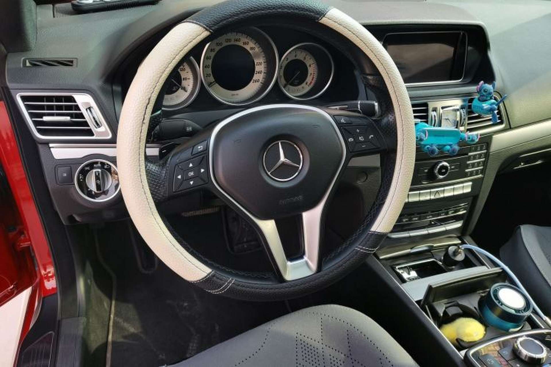 Used Mercedes-Benz E-Class 2014 E 200 Coupe Steering Wheel