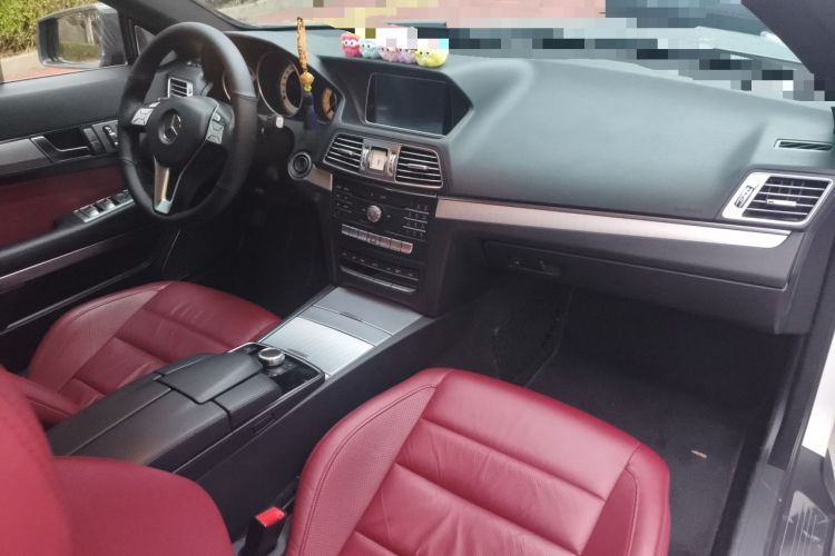 Used Mercedes-Benz E-Class 2014 E 200 Coupe Center Console