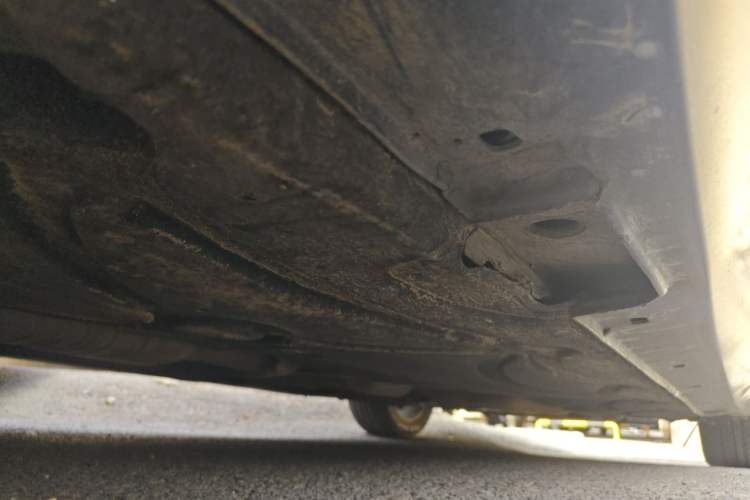 Used Mercedes-Benz E-Class 2014 E 260 L Sport Edition Chassis Rear Right