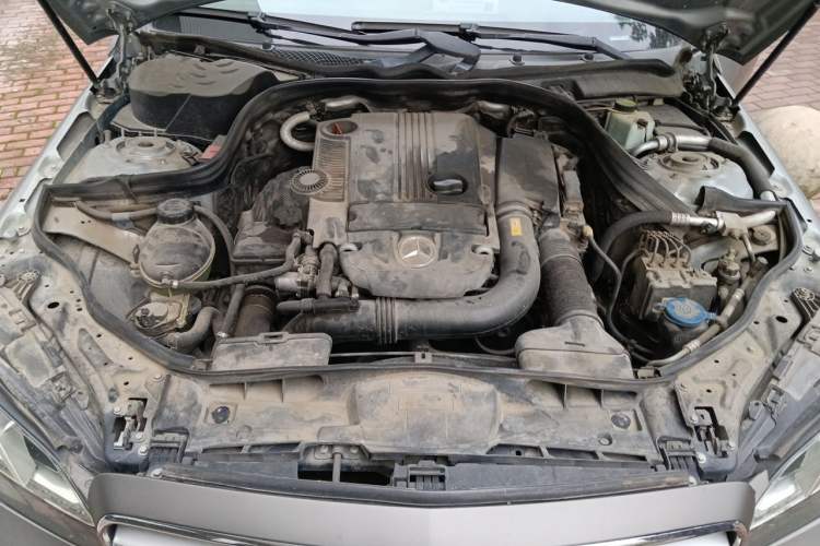 Used Mercedes-Benz E-Class 2014 E 260 L Sport Edition Engine Bay