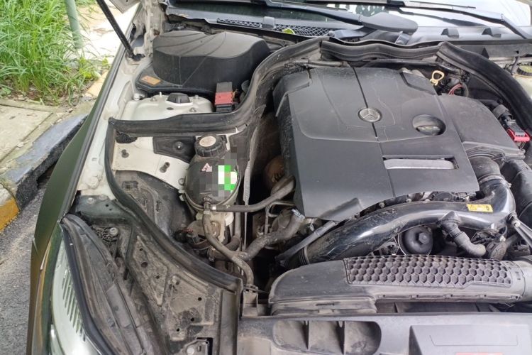 Used Mercedes-Benz E-Class 2014 E 200 Coupe Engine Bay Right