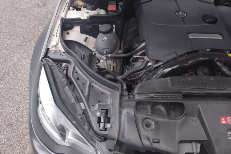 Used Mercedes-Benz E-Class 2014 E 200 Coupe Engine Bay Right
