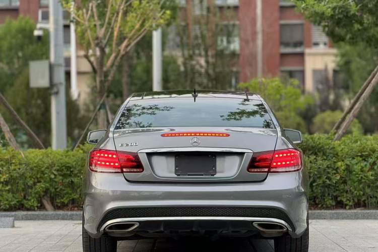 Used Mercedes-Benz E-Class 2014 E 200 Coupe Exterior 2
