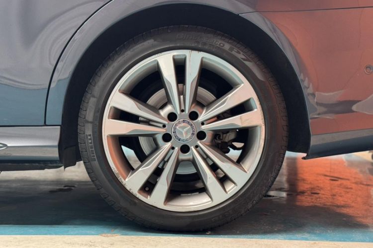 Used Mercedes-Benz E-Class 2014 Restyled E 260 L Sport Edition Exterior 5