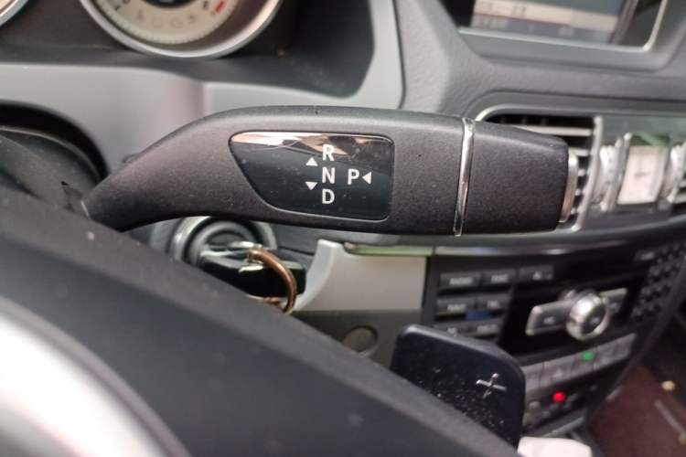 Used Mercedes-Benz E-Class 2014 E 200 Coupe Gear Lever